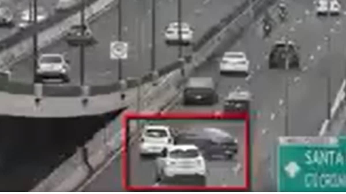 VIDEO: Conductor invade el carril y causa choque múltiple y volcadura en Edomex