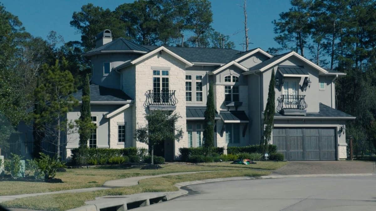 Exejecutivo de Baker Hughes desconocía que su inquilino era hijo de AMLO