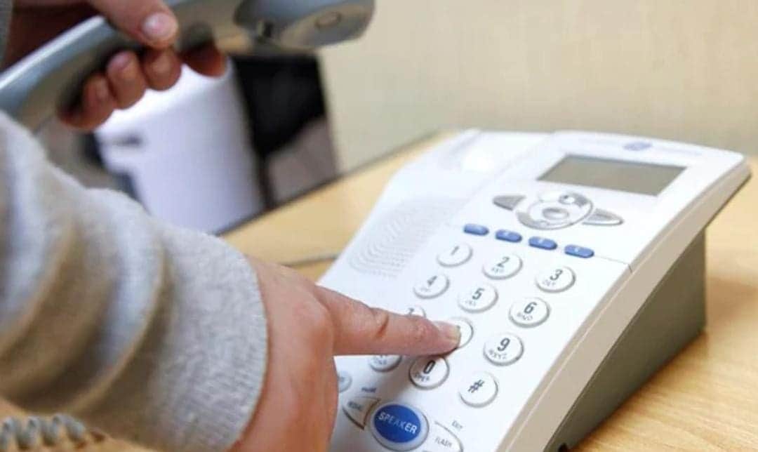 Conoce Dial a Poem; llamas a un número gratuito y escuchas poemas en varias lenguas