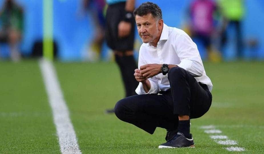 Video: Juan Carlos Osorio pisa a un futbolista en Colombia