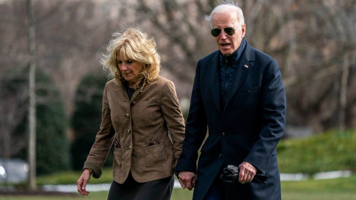Evacuan a Biden y a su esposa por avión que sobrevoló su casa en Delaware