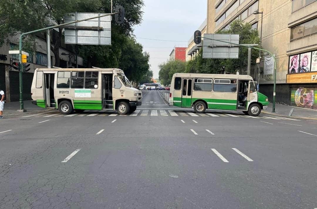 Caos vial en Cdmx por paro del transporte público