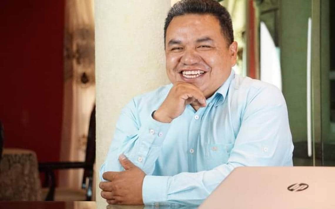 Alcalde destituye a su esposa del DIF luego que atacara a otra mujer