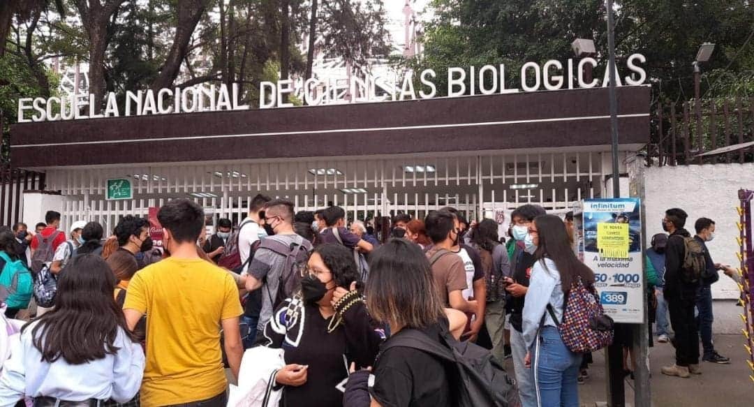 Escuela del IPN se va a paro; alumnos denuncian corrupción de directivos