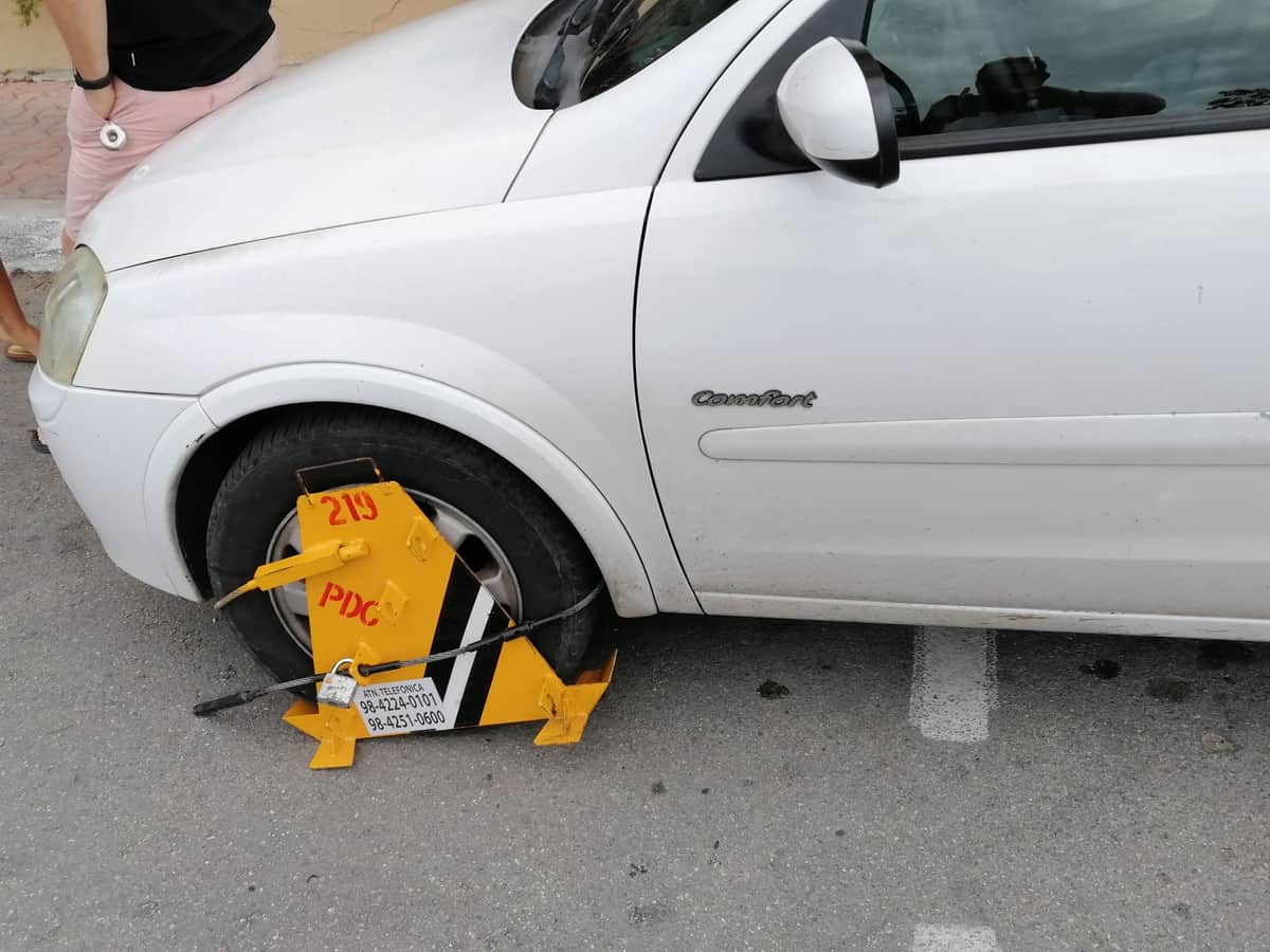 Extrabajador de PlayaParq denuncia que la empresa les obligaba a inmovilizar vehículos a pesar de haber pagado parquímetro