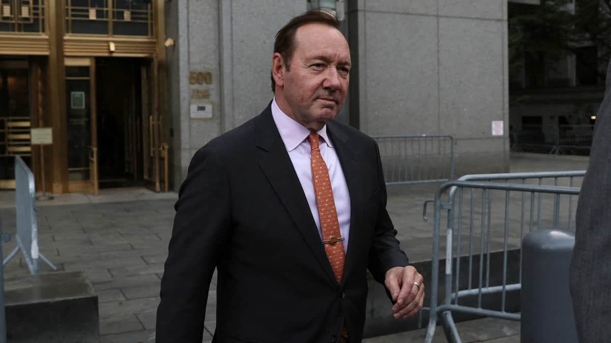 Kevin Spacey gana juicio en su contra por agresión sexual