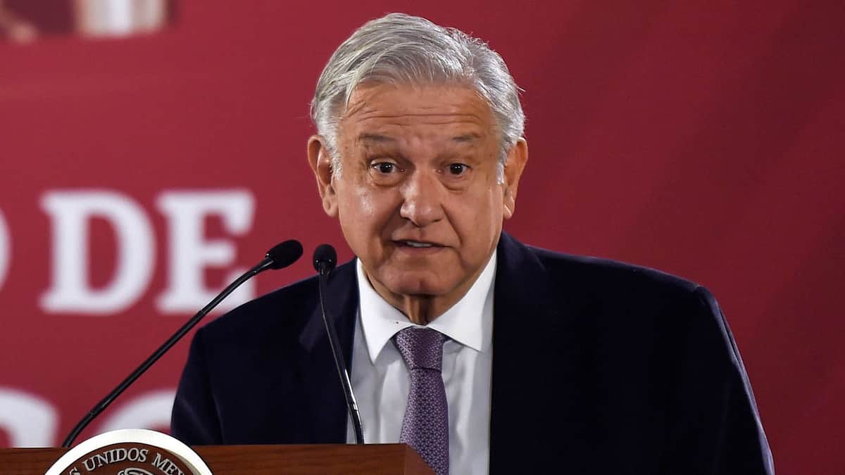 AMLO llama “cretinos, corruptazos” a quienes promueven marcha por el INE en su cumpleaños