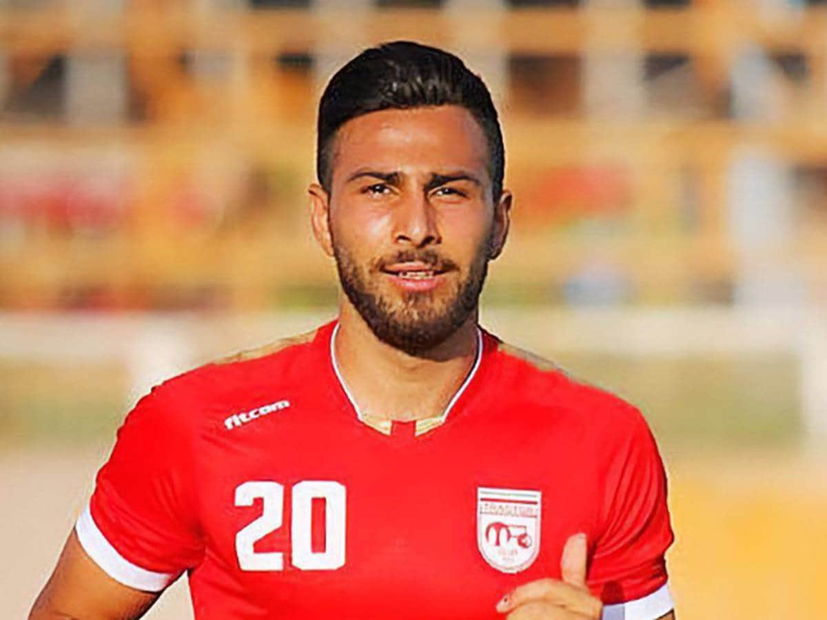 Futbolista iraní es condenado a muerte por defender los derechos de las mujeres