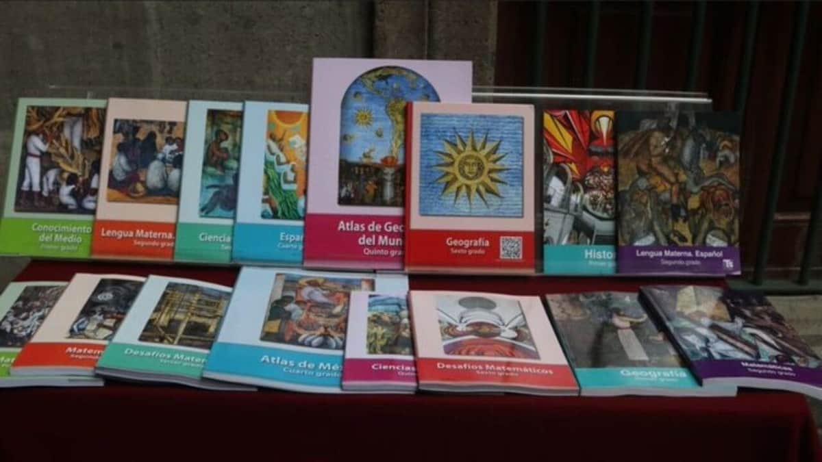 Nuevos libros de texto de la SEP desatan críticas por incluir "errores gramaticales"