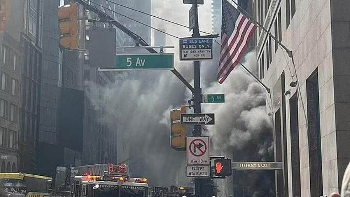 VIDEO: Se incendia tienda Tiffany en la Quinta Avenida de Nueva York