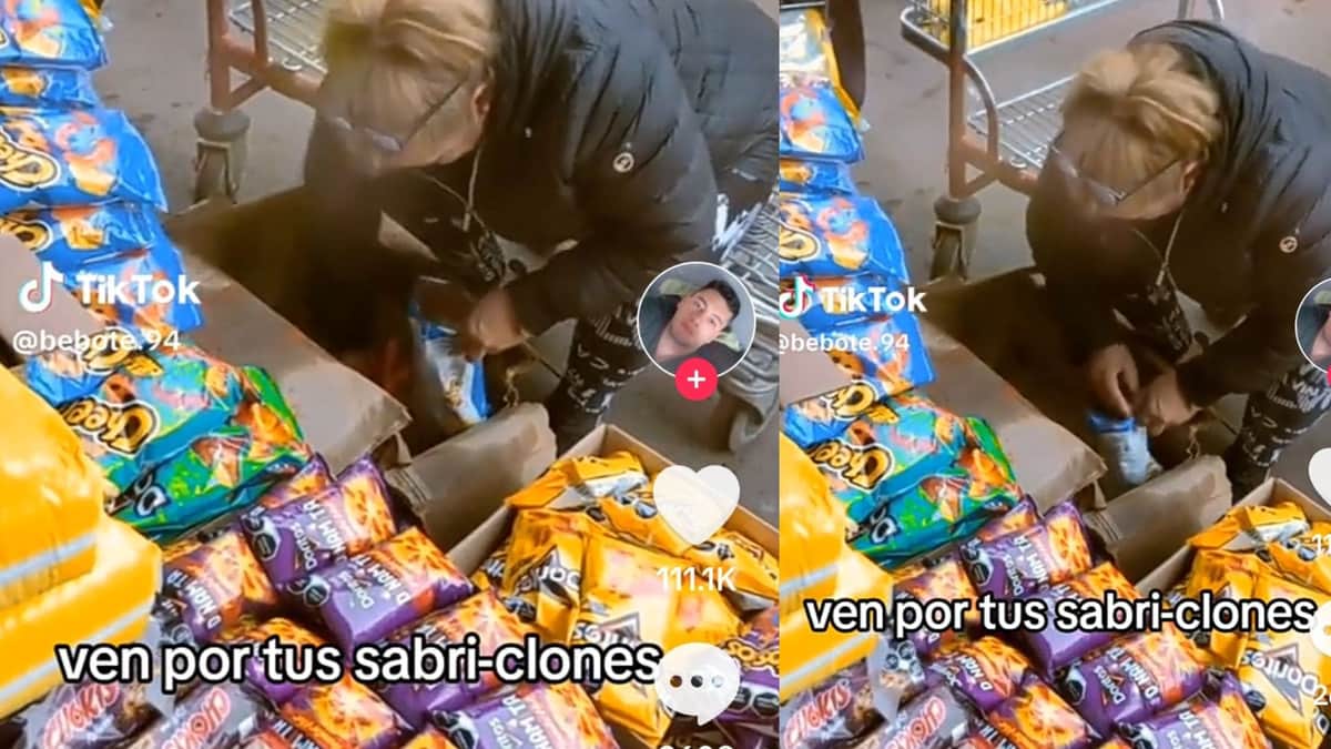 "Sabriclones": Captan a vendedora llenando bolsas de Sabritas con papas piratas en CDMX