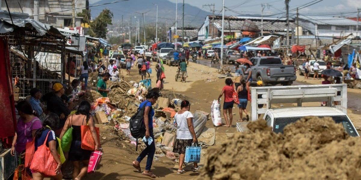 Suman 43 muertos y 36 desaparecidos por huracán Otis en Acapulco