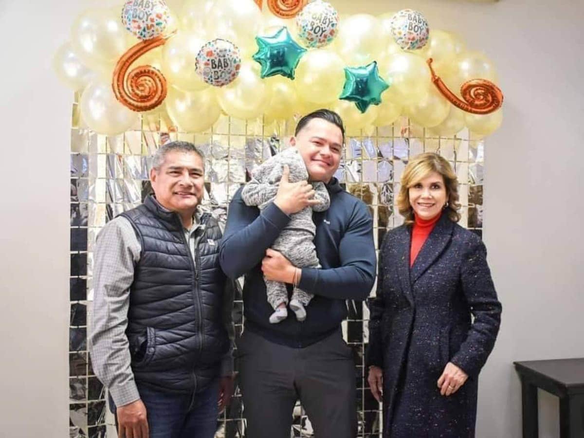 Bismarck Rogelio, el primer padre soltero en adoptar un bebé en México