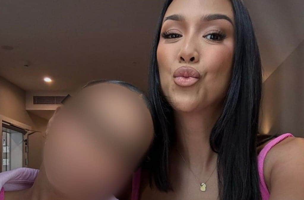 Madre saca a su hija de 12 años de la escuela para ser influencer de tiempo completo 