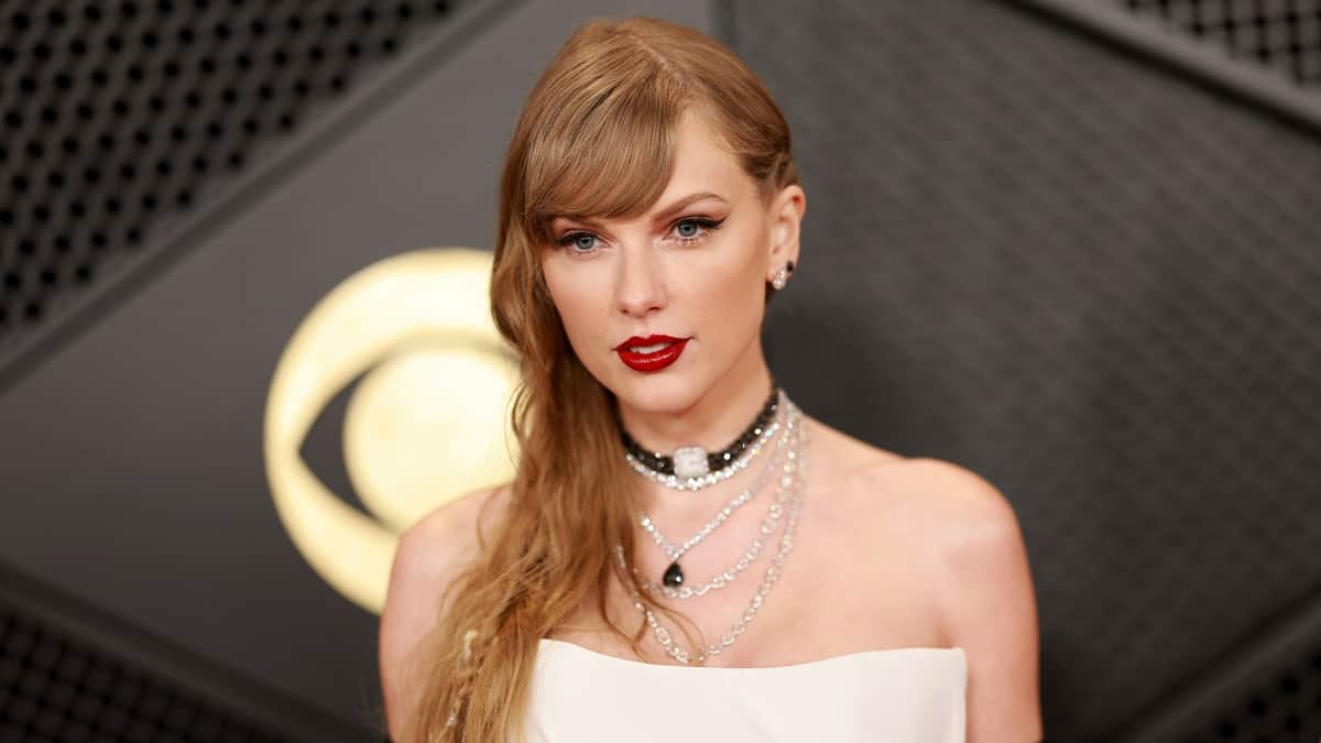 Taylor Swift llega a tiempo al Super Bowl: Avión aterrizó en Estados Unidos