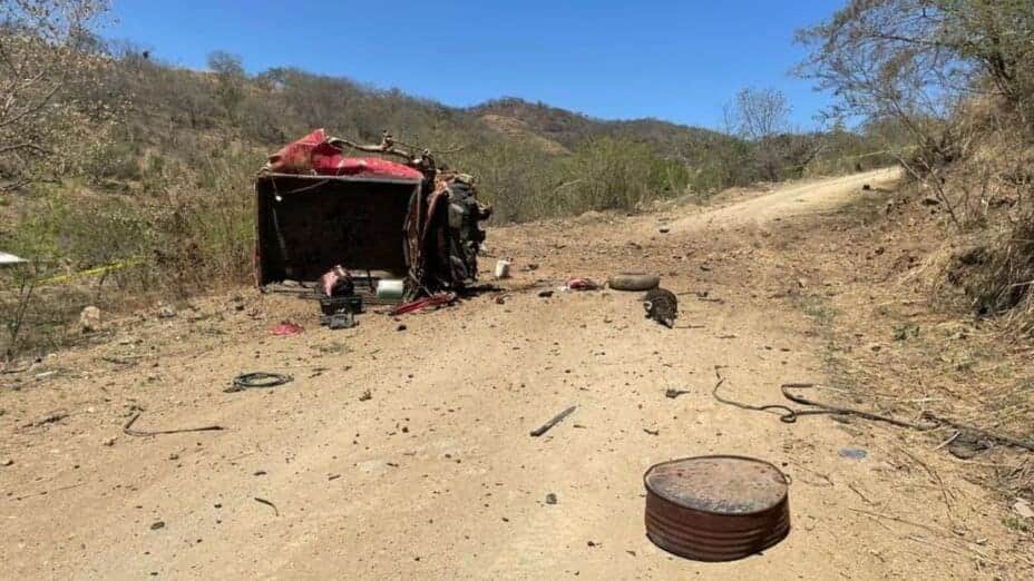 Explosión de mina antipersona mata a tres campesinos en Michoacán
