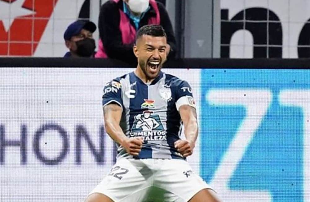 Asaltaron en una farmacia al futbolista Gustavo Cabral en Hidalgo