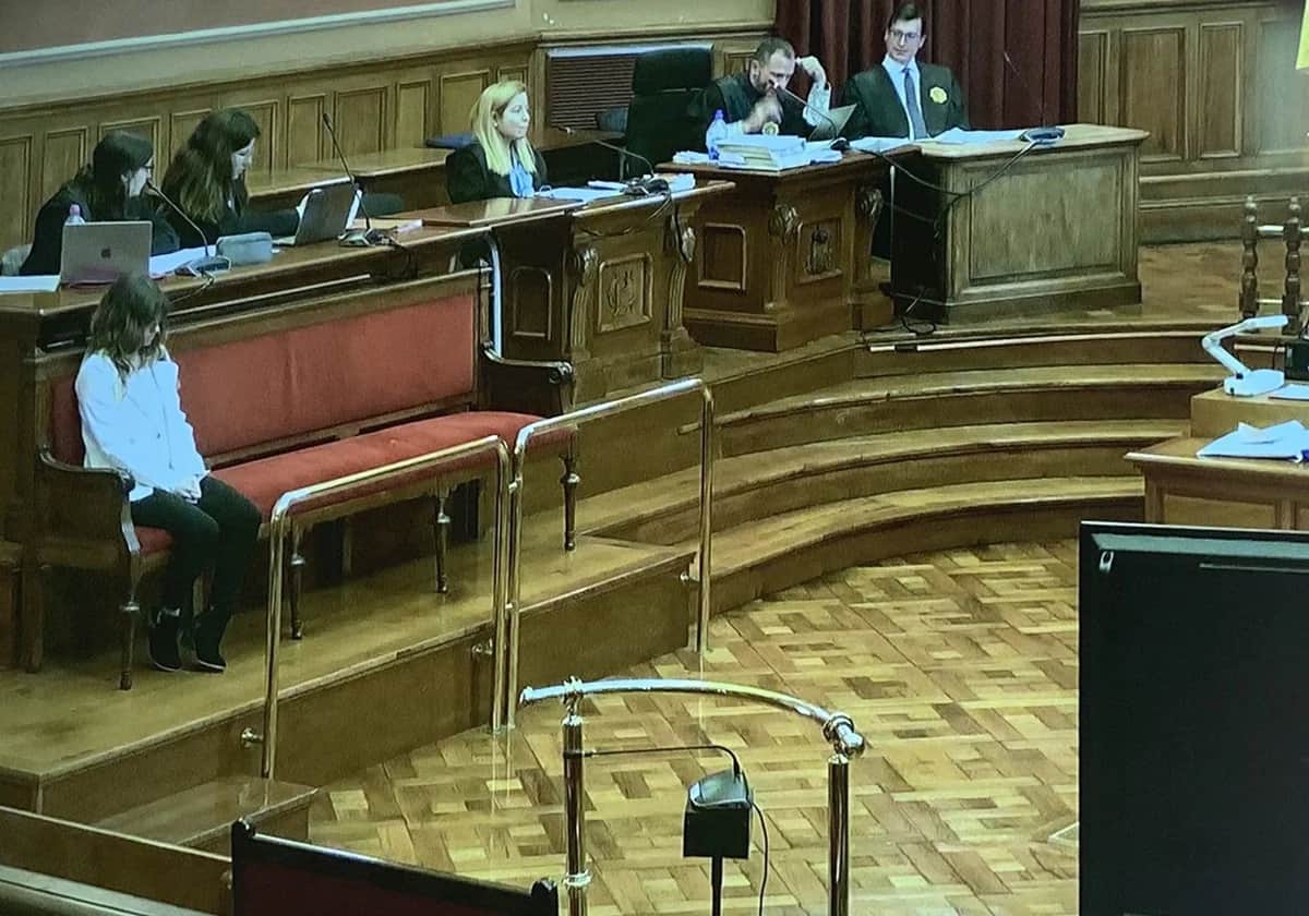 Condenan a mujer que mató a su hija de 4 años para vengarse del padre 