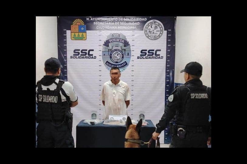Detienen a un sujeto en posesión de un arma de fuego y droga en la zona turística de Playa del Carmen
