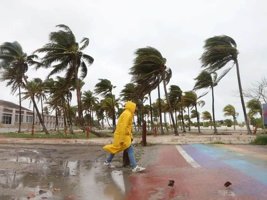 Ahora, Beryl acecha costas de Tamaulipas y el sur de Texas