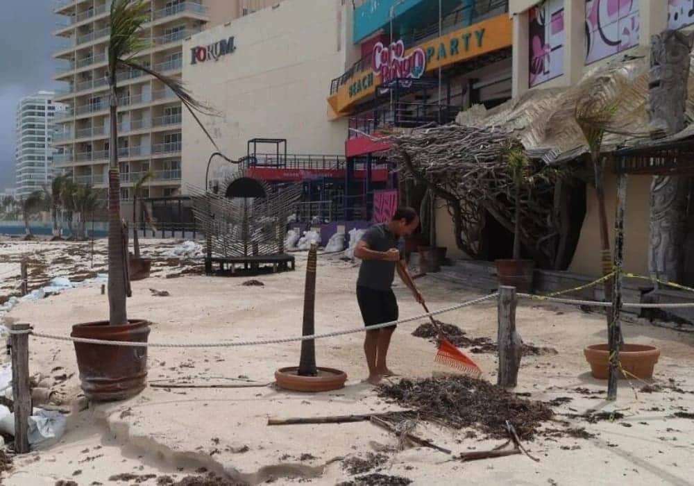 Video: Conoce cómo fue el paso del huracán Beryl en Cancún