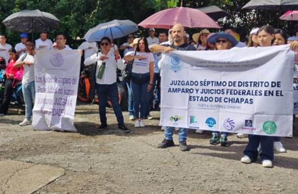Cientos de trabajadores del Poder Judicial se manifestaron contra la reforma de AMLO en Chiapas