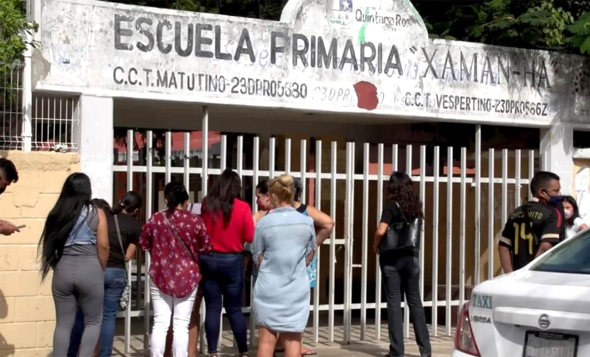 Retornan a las aulas más de 300 mil estudiantes en Quintana Roo