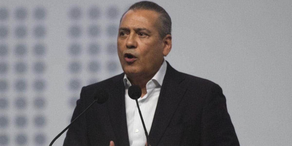 PRI expulsa a Manlio Fabio Beltrones de su bancada en el Senado 