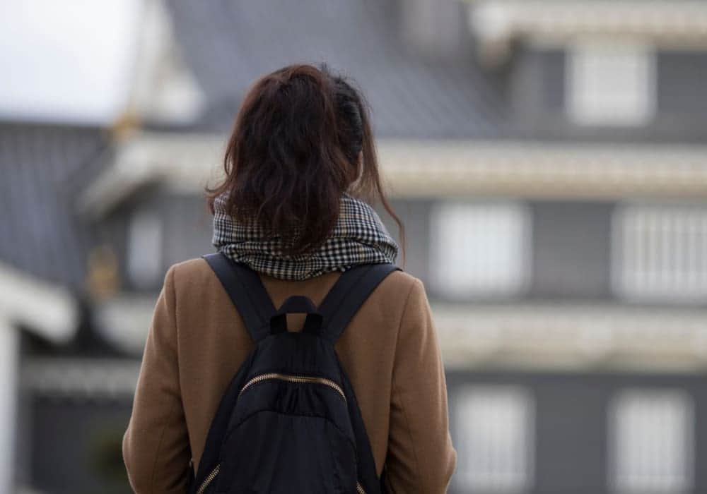 Mujer compra tres casas antes de los 35 años ahorrando en comida y ropa durante 15 años en Japón