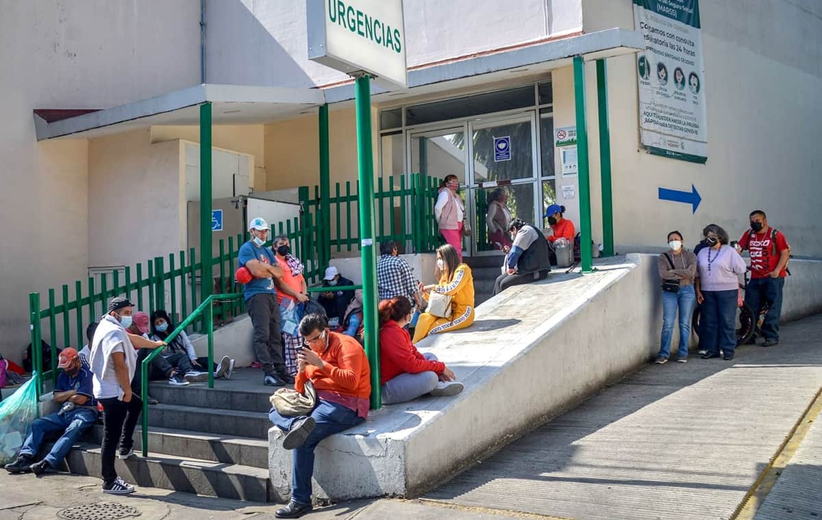 En México, 50.2% de población carece de seguridad social, y 39.1 sin servicios de salud