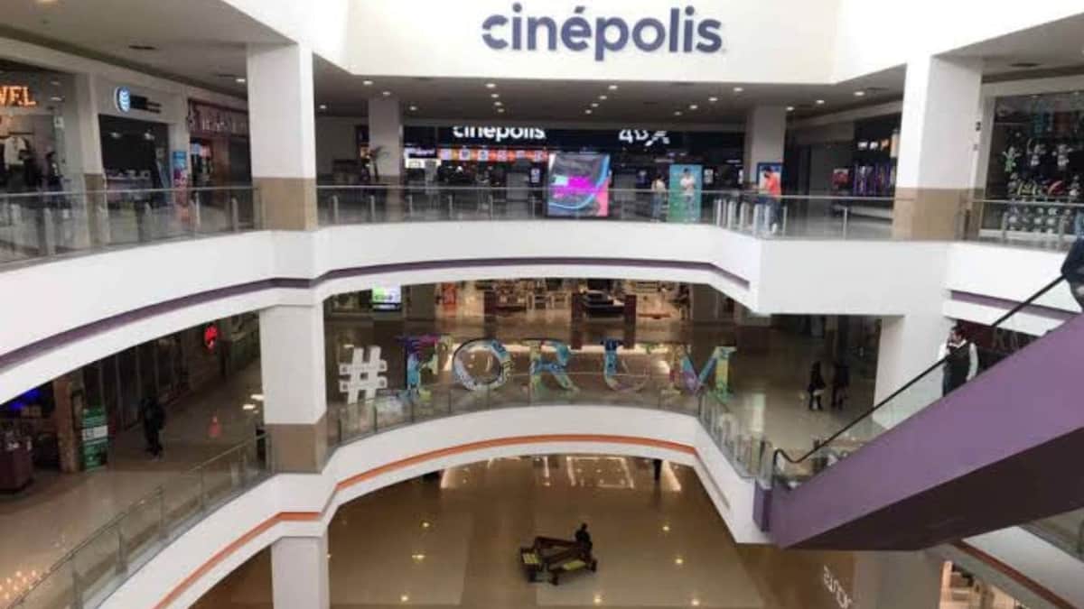 Cae hombre desde el segundo piso de plaza Forum Buenavista; ya son dos en 48 horas