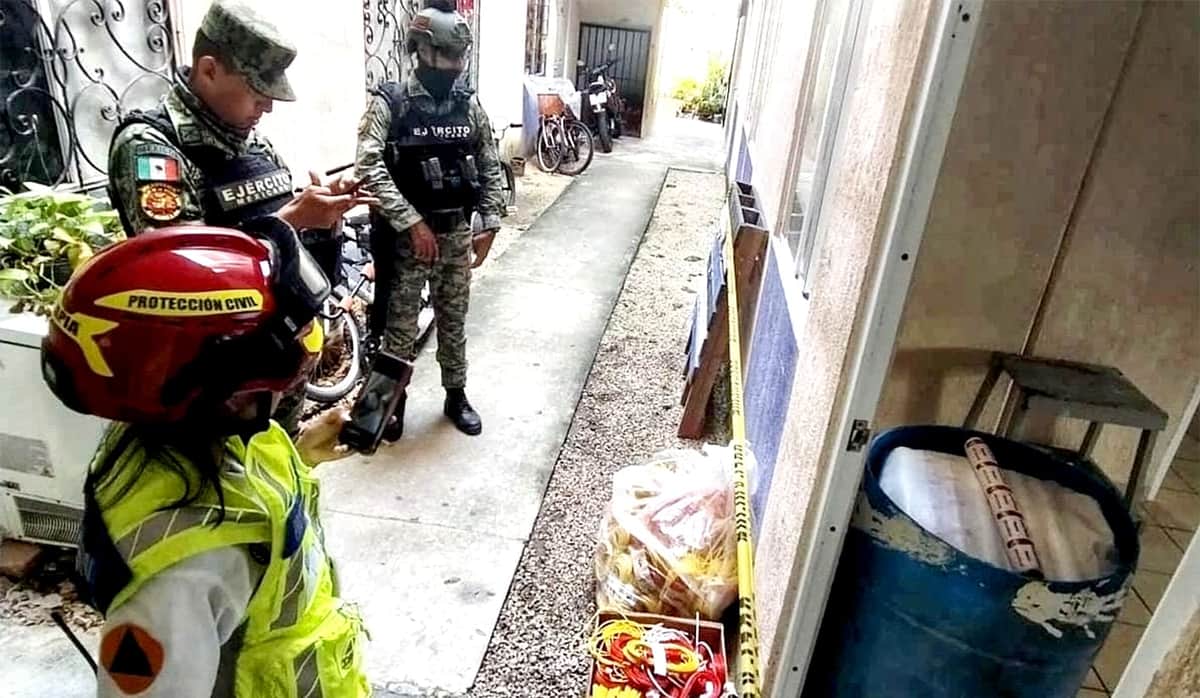 Hallan 300 kilos de explosivos en Puerto Aventuras; evacuan a 25 familias
