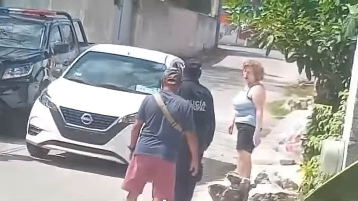 Video: Extranjera coloca piedras afuera de su casa para evitar el paso peatonal en Tinum, Yucatán