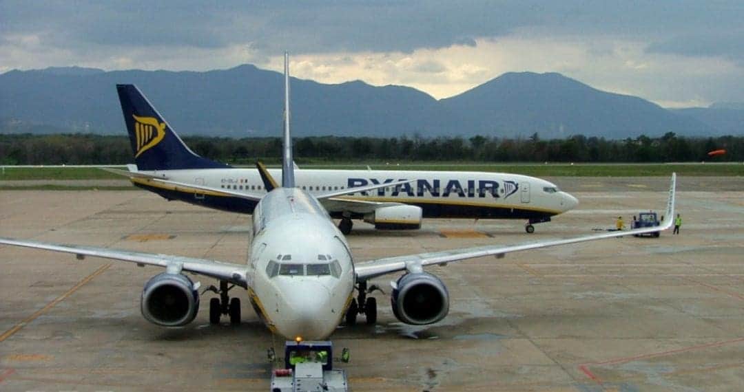 Son cancelados más de mil 100 vuelos en Francia por huelga de controladores aéreos
