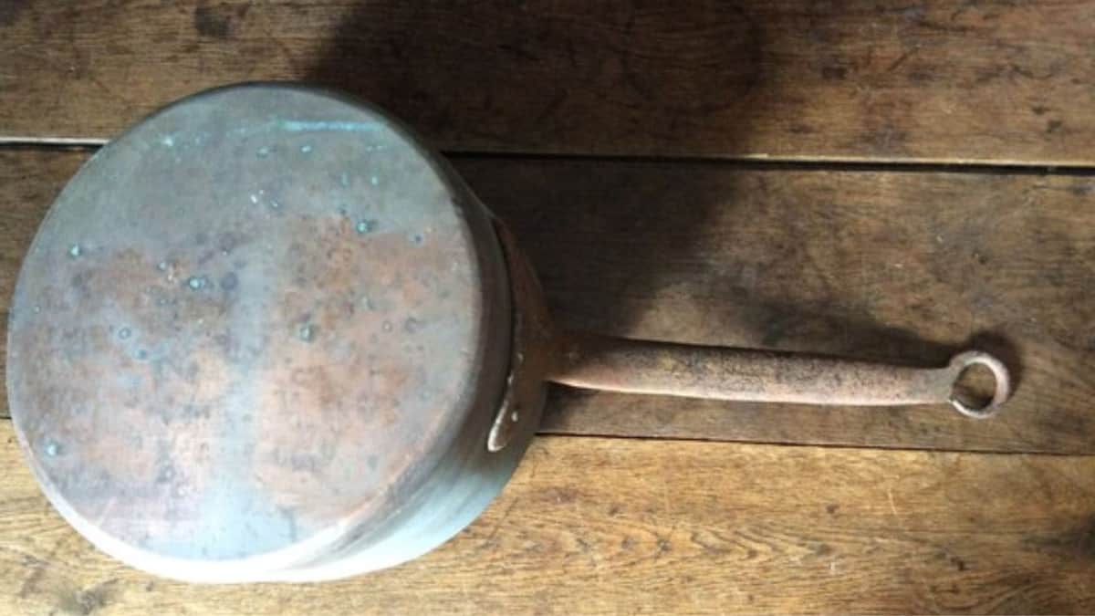 Hombre es golpeado por sus propios hijos con una cacerola en Torreón, Coahuila