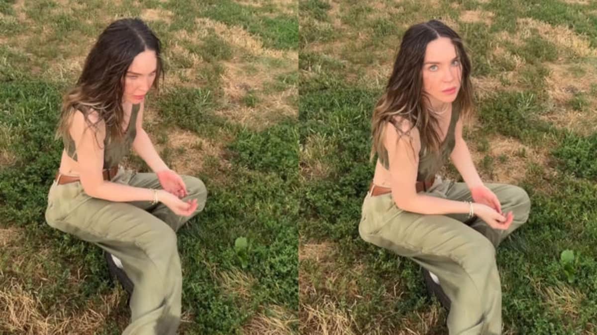 Video: Belinda vuelve a caer al suelo durante una grabación; internautas revivieron su tropiezo en París