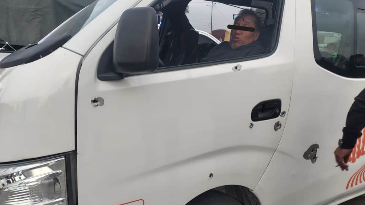 Balean a chofer del transporte público en Naucalpan, Edomex; conduce hasta CDMX para pedir ayuda