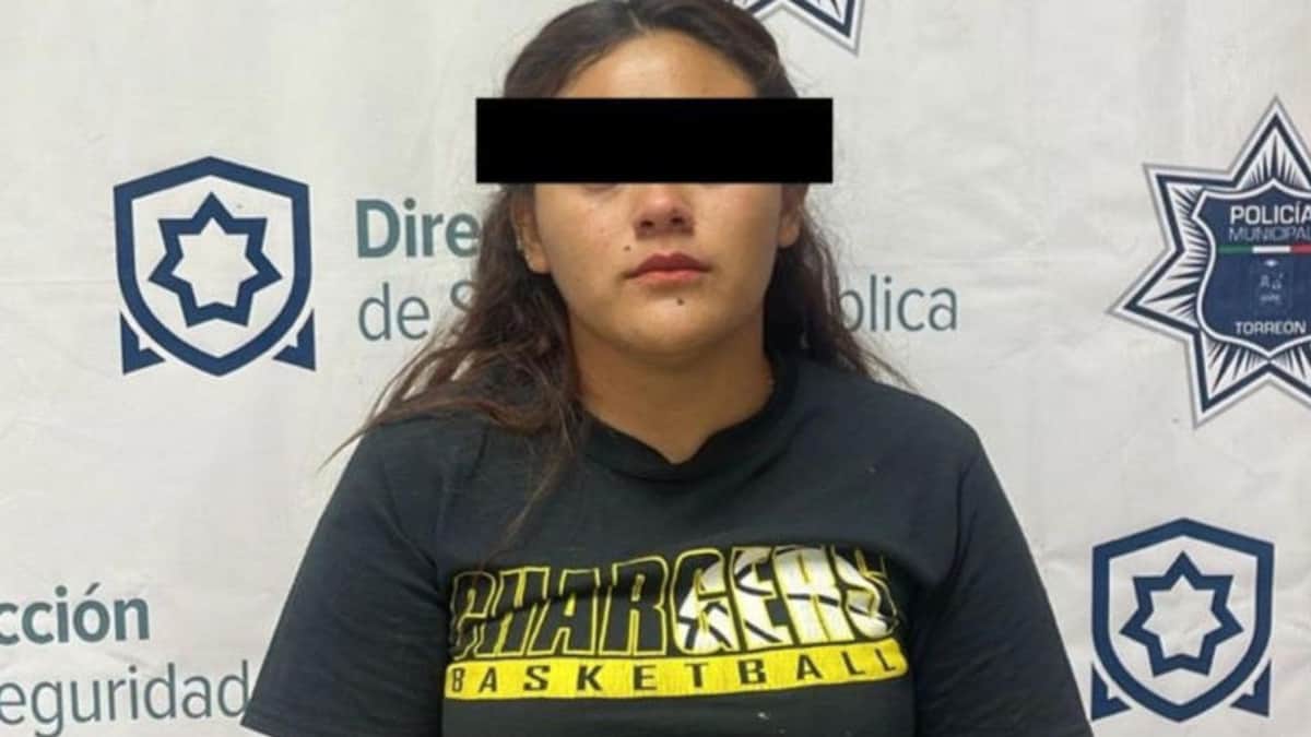 Detienen a mujer por golpear a su esposo tras pedirle que le entregara su celular en Torreón, Coahuila