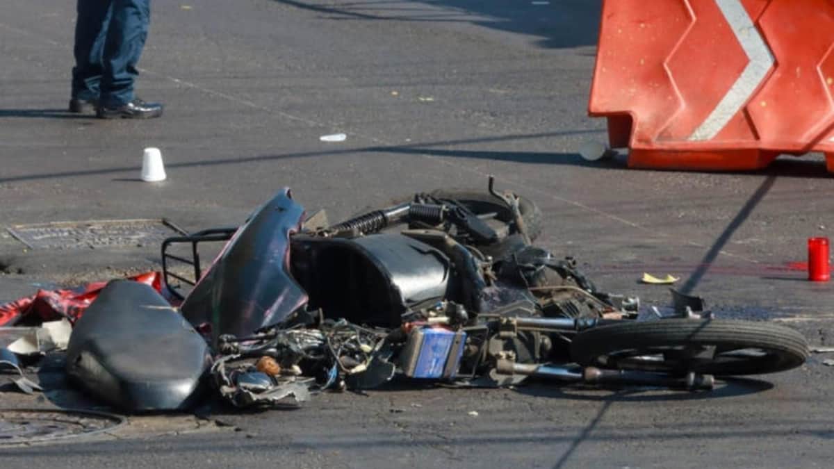 Repartidora de aplicación pierde la vida tras chocar con un tráiler en Coyoacán, CDMX
