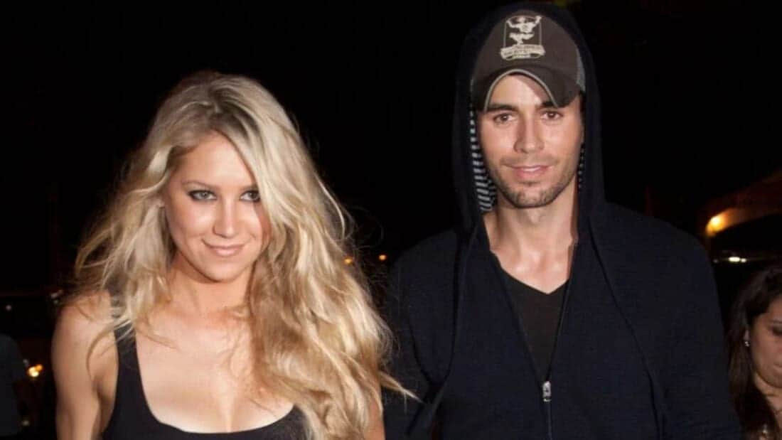 Enrique Iglesias y Anna Kournikova dan la bienvenida a su cuarto hijo