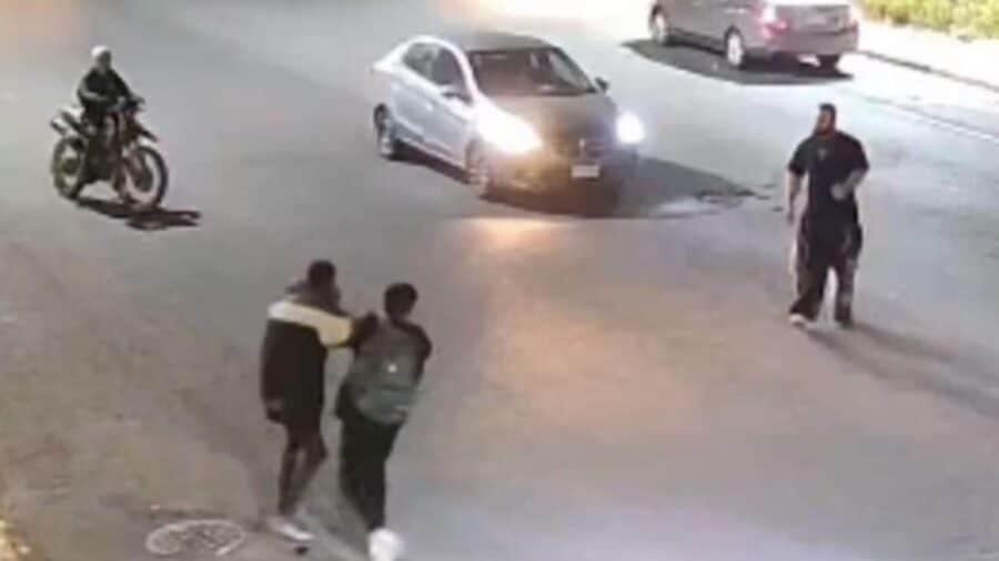 Video: Joven desarma a ladrón durante intento de asalto en Nicolás Romero, Edomex