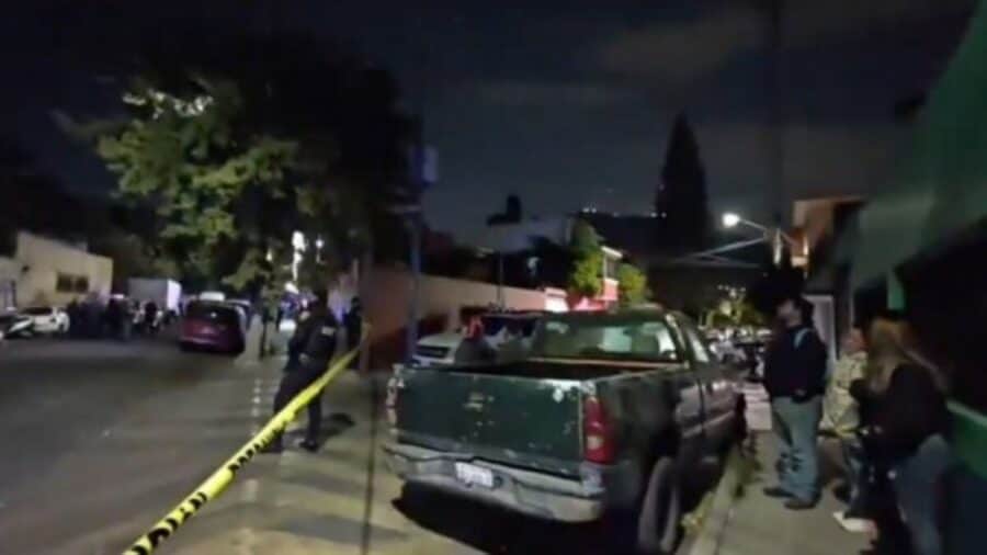 Ejecutan a tres personas a escasos metros del Reclusorio Norte en CDMX