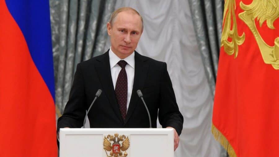 Vladimir Putin estima el valor de Groenlandia y sugiere a Estados Unidos comprarlo entre 200 y mil millones de dólares