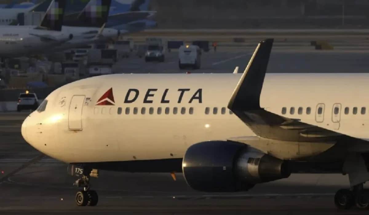 Video: Avión aterriza de emergencia tras explosión de uno de sus motores en Brasil