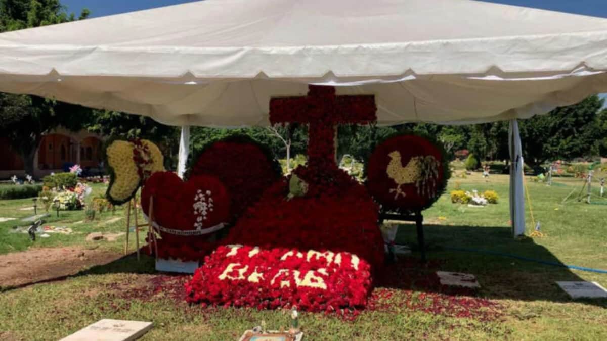 Tumba de "El Mencho" se convierte en atractivo turístico en Zapopan, Jalisco