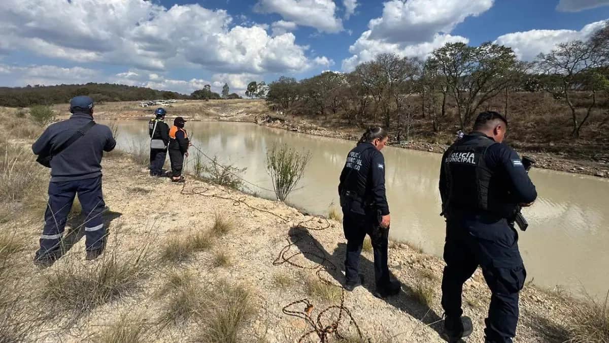 Mueren tres sujetos ahogadas tras ingresar a un embalse en Amealco, Querétaro