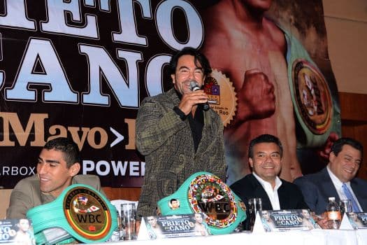 Realizan evento privado con venta de alcohol en la Plaza 28 de Julio.