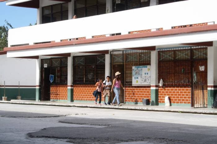 En escuelas la aportación es voluntaria y por padre de familia