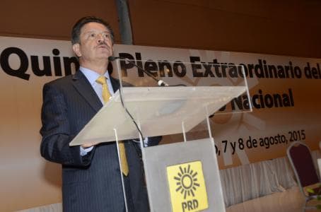 Si PRD no se transforma, corre el riesgo de extinguirse: Navarrete