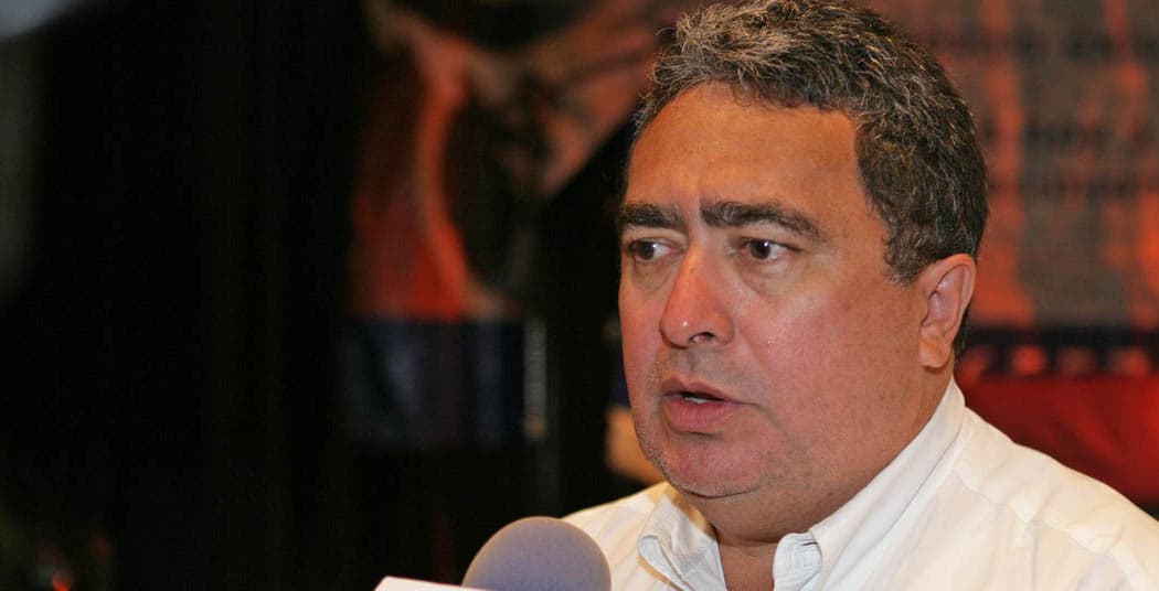 Renuncia Mendicuti como Secretario de Gobierno en Quintana Roo